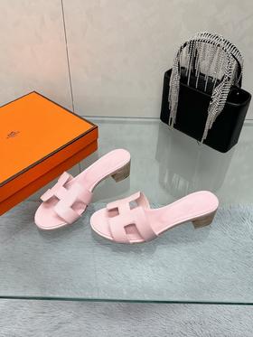 爱马仕 粉色 经典H粗跟拖鞋（HC）
