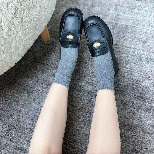 Miu Miu 2025春夏系列再次推出 Penny金币乐福鞋（HC） 商品图1