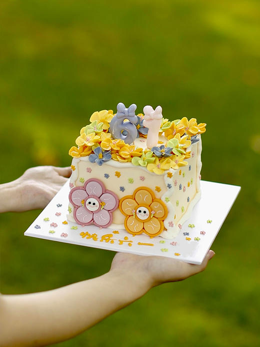 欢乐花朵·方形戚风蛋糕 商品图0