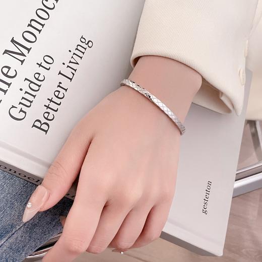 香奈儿 Coco Crush 菱格手镯半钻和无钻版（XTY） 商品图5