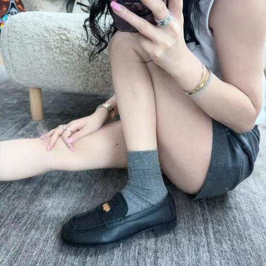 Miu Miu 2025春夏系列再次推出 Penny金币乐福鞋（HC） 商品图6