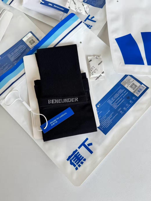正品蕉下冰袖，全部原包装带码带吊牌
库存仅此一批1000对
男女士情侣款均码
颜色：黑色白色灰色 商品图8