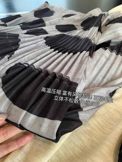 直发 柜上1800+三宅 气质波点半身裙中长款 褶皱花苞裙 商品图7