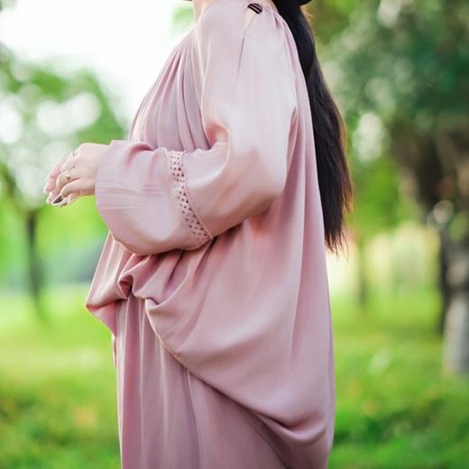 现货，48小时发【夏日治愈套装】🌸波西米亚风情家居、旅行两穿套装，长袖遮阳防晒，5分短裤，日落梅子粉的色调，上身温柔治愈，舒适透气亲肤，人棉面料，亲肤透气；肤感软糯微凉；售完不补，面料定制 商品图1