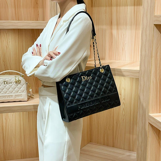 丁摩 【高品质】托特包女黑色菱格大容量百搭通勤链条手提单肩大包5ZF-5262 商品图3