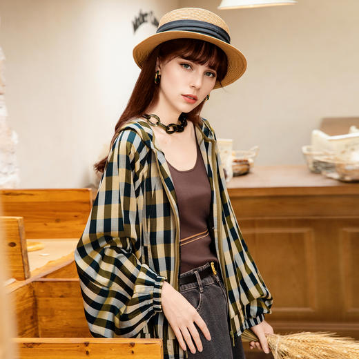 谜底连帽宽松外套女2025秋新款复古学院风格纹夹克长袖257MW7701 商品图1