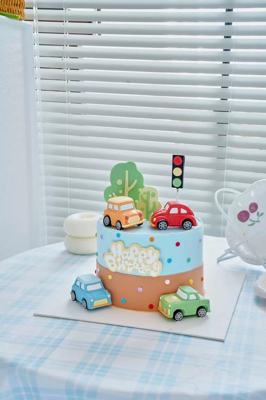 新品“巧克力小汽车蛋糕”提前1天预定 商品图1