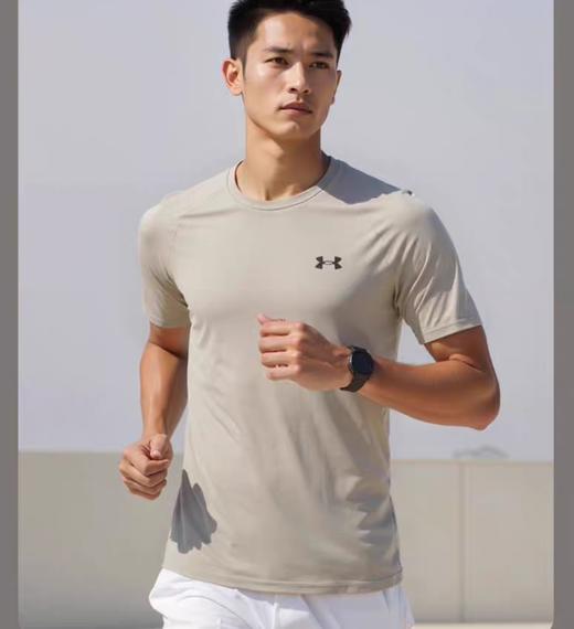 男女同款安德玛速干高品运动T恤 商品图0