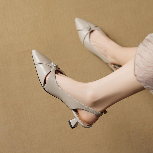 【预售5天】法式绝美软羊皮尖头镂空包头凉鞋夏季新款真皮高跟鞋YCJX&H-7995 商品图3