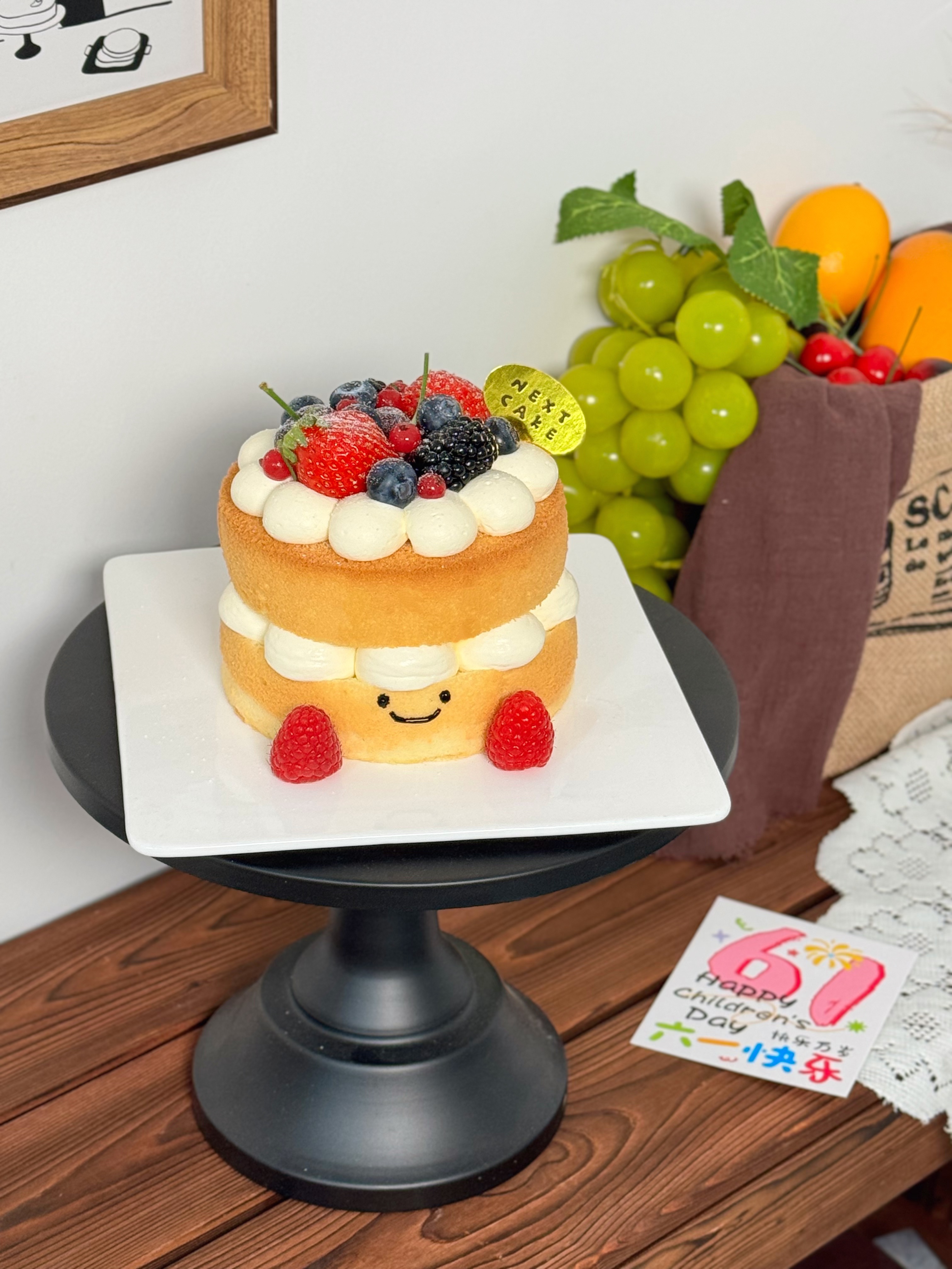 奶油奶酪云朵莓果裸蛋糕