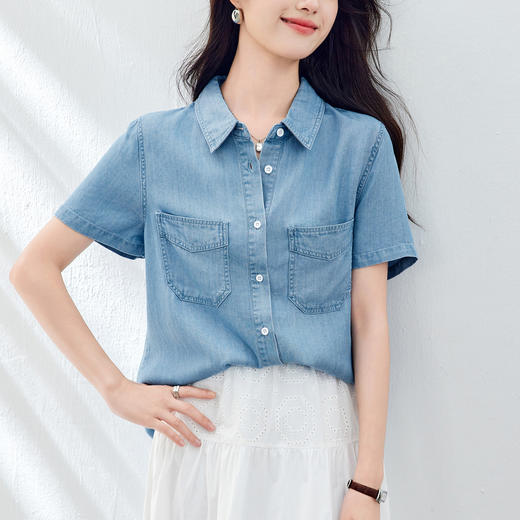 百媚生 天丝莱赛尔垂感蓝色牛仔衬衫女54092 商品图1