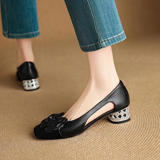 【预售5天】时尚法式单鞋，花朵小香风方头中跟粗跟凉鞋NJMK&K1617 商品图4