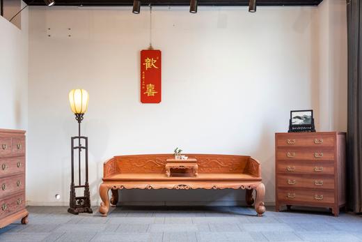 红桥红  家具严选  缅甸花梨（大果紫檀）【双龙捧寿 卷珠腿罗汉床】空间搭配 商品图0