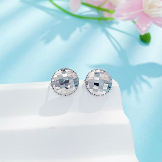 【限时8.8折】【线上铂金馆】PT950 铂金实心镜面半球形耳钩耳饰(PTES00134)预售产品下单后不退款不退货不换货不补差价) 商品图0