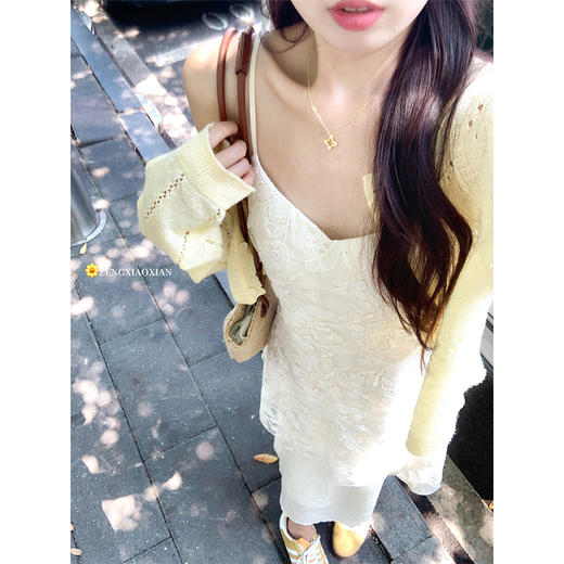 <曾小咸推荐>法式温柔风蕾丝显瘦吊带连衣裙 商品图2