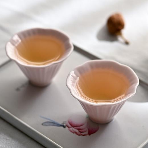 「景德镇玉泥樱粉釉花口喇叭杯」小号陶瓷家用白瓷高温颜色釉品茗杯 商品图3