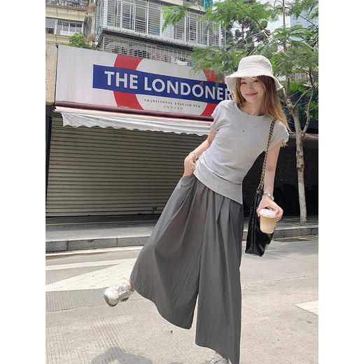 <曾小咸推荐>现货秒杀！卖完不补 ！微信打折价！韩系不规则修身短袖 日常89.99 立减40 秒杀49.99！ 商品图4