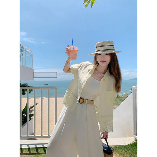 【169元任选2件】新品现货秒杀！卖完下架不再补 ！蕾丝拼接短袖衬衫 商品图3