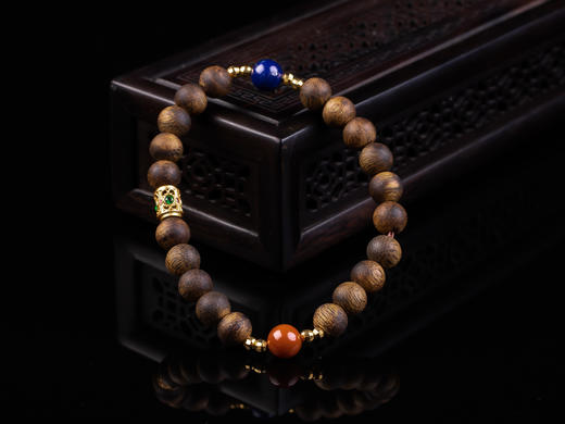 XY0339沉香+南红青金石手串 商品图0