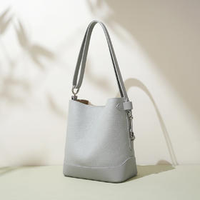 【预售3天】2025新款大容量时尚简约水桶包荔枝纹单肩包小众高级斜挎包XA2022C