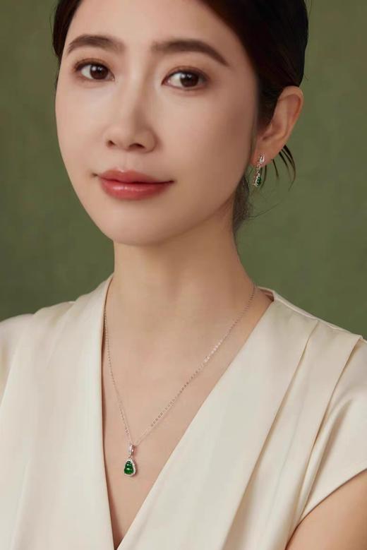 A级帝王绿翡翠S925银小葫芦吉祥平安吊坠项链 商品图0