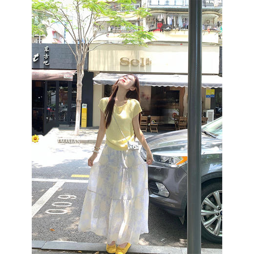 <曾小咸推荐>简约宽松抽绳设计针织短袖 日常89.99 立减40 秒杀49.99！花色半裙秒杀79.99！！垂感阔腿休闲裤 秒杀79.99！ 商品图1