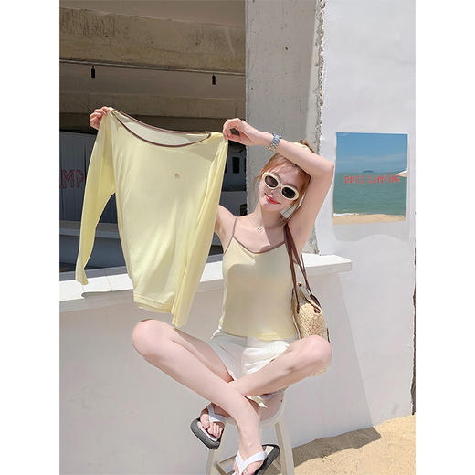 <曾小咸推荐>现货秒杀！卖完不补 ！微信打折价！防晒罩衫吊带背心两件套 日常119.99/件 立减50 秒杀69.99/件！！ 商品图3