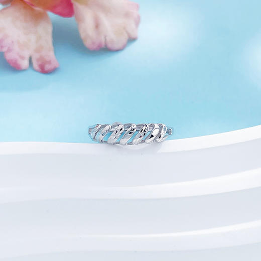 【限时8.8折】【线上铂金馆】PT950 【国际铂金协会】铂金空心活口戒指爱意缠绵弧形戒活口女戒(ACPTJZ00003)预售产品下单后不退款不退货不换货不补差价) 商品图1