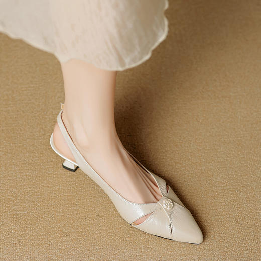 【预售5天】法式绝美软羊皮尖头镂空包头凉鞋夏季新款真皮高跟鞋YCJX&H-7995 商品图0