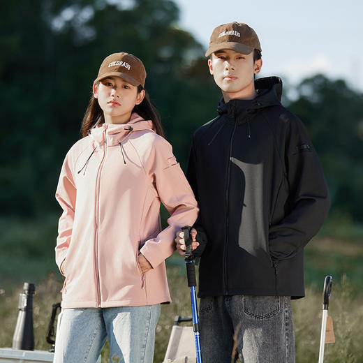 软壳冲锋衣女！秋冬季户外防风防水休闲夹克连帽爬山运动男保暖外套！ 商品图0