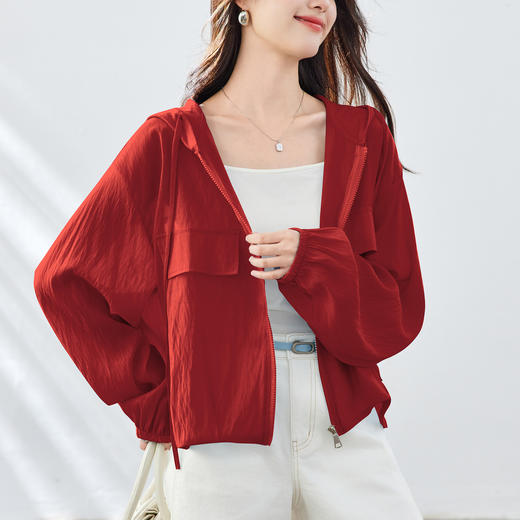 馥迦轻薄透气连帽口袋外套 商品图3