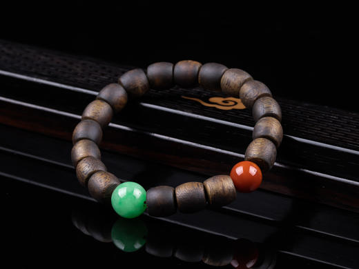 XY0349沉香+翡翠南红桶珠手串 商品图6