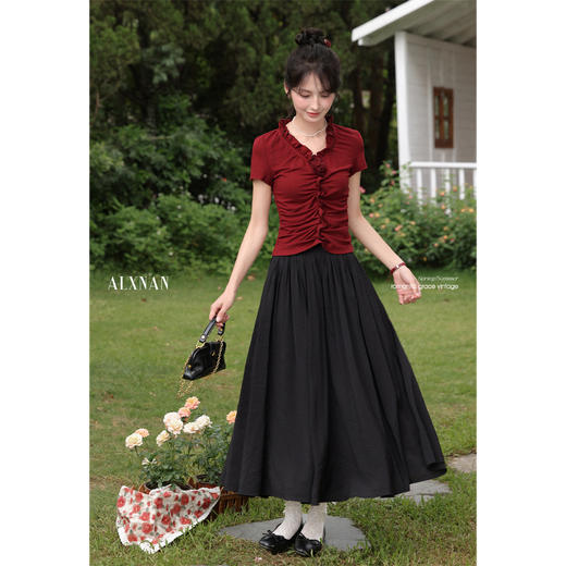 鹿向南「左岸微光」时尚红色短袖t恤女夏设计感小众修身独特上衣 商品图1