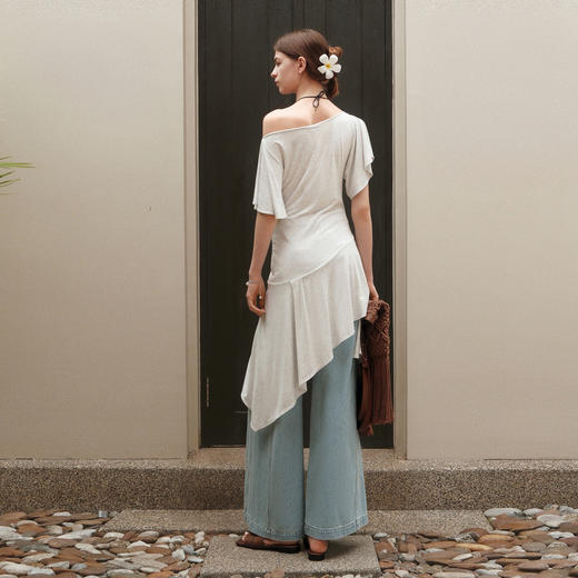 lost in echo2025夏季新款度假不对称露肩荷叶袖透气针织连衣裙女 商品图4