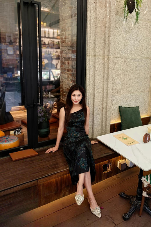 逸红颜明月优选#19姆米香云纱连衣裙「蓝莲花」前喷手绘工艺，高级雅致黑底蓝花 商品图12