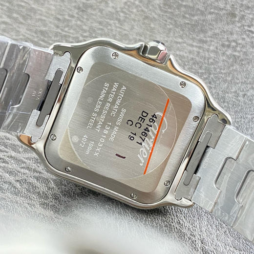 BV-Factory具工匠精神的
Cartier卡地亚Santos山度士系列
WSSA0009 WSSA0013 男女装全线到货❕❕❕
产品横空出世 突破传统思维 
真正做出与原装媲美的复刻品✔️✔️ 商品图13