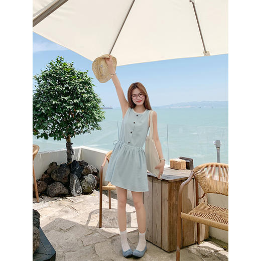 <曾小咸推荐> 韩系减龄抽绳无袖背心连衣裙 商品图3