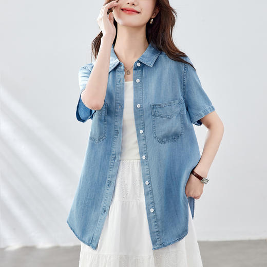 百媚生 天丝莱赛尔垂感蓝色牛仔衬衫女54092 商品图3