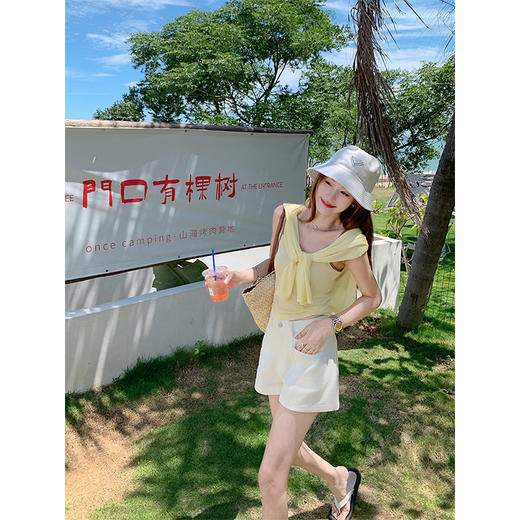 <曾小咸推荐>现货秒杀！卖完不补 ！微信打折价！防晒罩衫吊带背心两件套 日常119.99/件 立减50 秒杀69.99/件！！ 商品图2