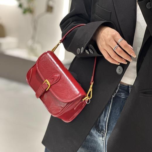 【预售3天】高级感斜挎手机包马卡龙配色马鞍包油蜡皮单肩腋下包NG-NG1008 商品图3