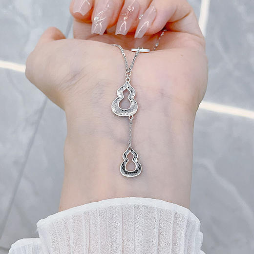 【限时8.8折】【线上铂金馆】PT950 #招财纳福 【国际铂金协会  精品】铂金实心调节福禄传承鱼鳞葫芦流苏套链(BTL00371)预售产品下单后不退款不退货不换货不补差价) 商品图1