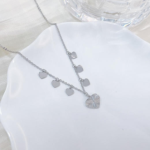 【限时8.8折】【线上铂金馆】PT950 #怦然心动 铂金实心调节爱无止境桃心流苏鱼鳞爱心心形套链(PTTL00085-02)预售产品下单后不退款不退货不换货不补差价) 商品图1