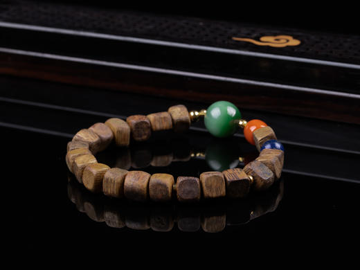 XY0350沉香+碧玉南红青金石方形珠手串 商品图5