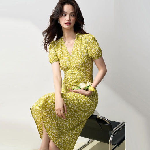丁摩 连衣裙夏季女严选棉盐缩褶皱肌理小碎花高腰V领显瘦中长裙5ZF-13930 商品图2