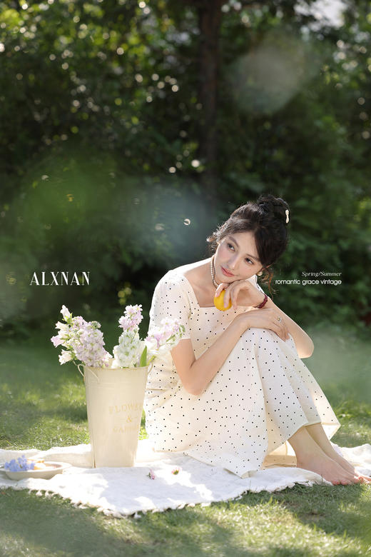 【65折秒杀】鹿向南「南法少女」优雅法式短袖波点连衣裙女夏复古收腰方领长裙DYL661831 商品图5