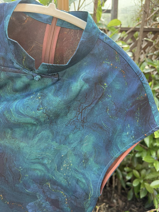 526-6 高端顾客入 非遗红云纱  黛蓝色星空🌌💙长款短袖小衫 气韵高雅 自带小空调 商品图8