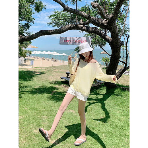 <曾小咸推荐>现货秒杀！卖完不补 ！微信打折价！防晒罩衫吊带背心两件套 日常119.99/件 立减50 秒杀69.99/件！！ 商品图4