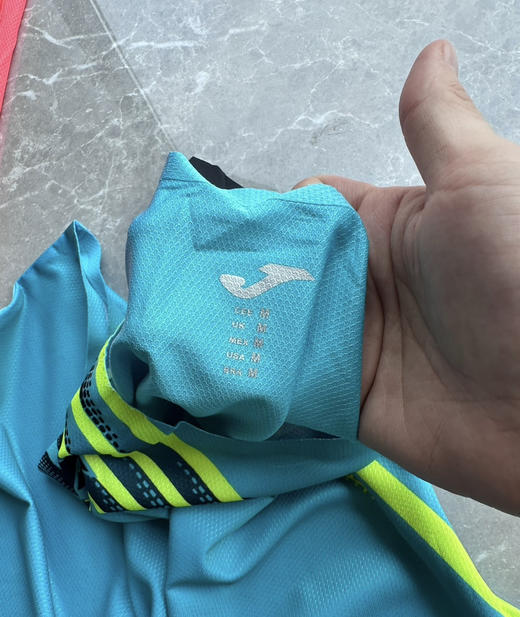 全新正品荷兰JOMA荷马男士运动透气快干弹力马拉松竞速跑步背心
出口欧洲单 25年新款 专业马拉松款
主标洗标齐全 大部分都有原吊牌
蓝色 橙色 尺码XS-XL
原价39欧 商品图3