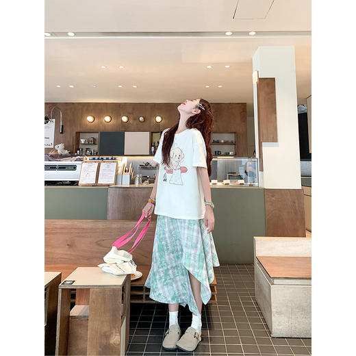 <曾小咸推荐>印花短袖T恤不规则格子半身裙 商品图2