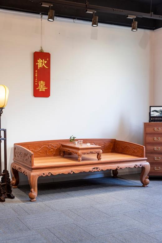 红桥红  家具严选  缅甸花梨（大果紫檀）【双龙捧寿 卷珠腿罗汉床】空间搭配 商品图1